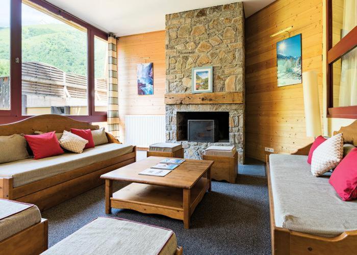 Appartement F2 Au Domaine Des 100 Lacs - Piscine - Sauna - Hammam Cauterets Exterior photo